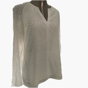 Nic & Zoe Tunic Top Women's Size Extra Small Round neck with V slit opening Long